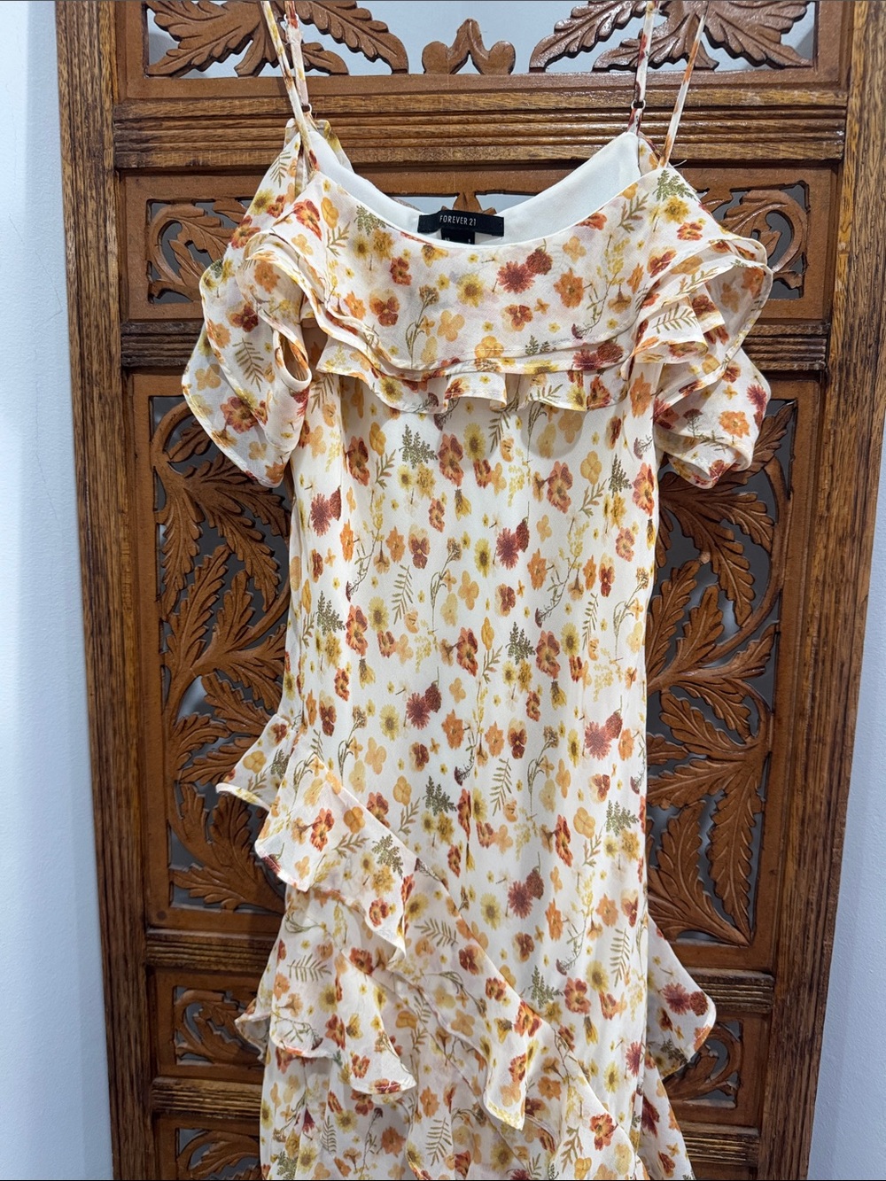 Forever 21 Cream Maxi Dress with Orange Floral Print - Picture 2 of 4